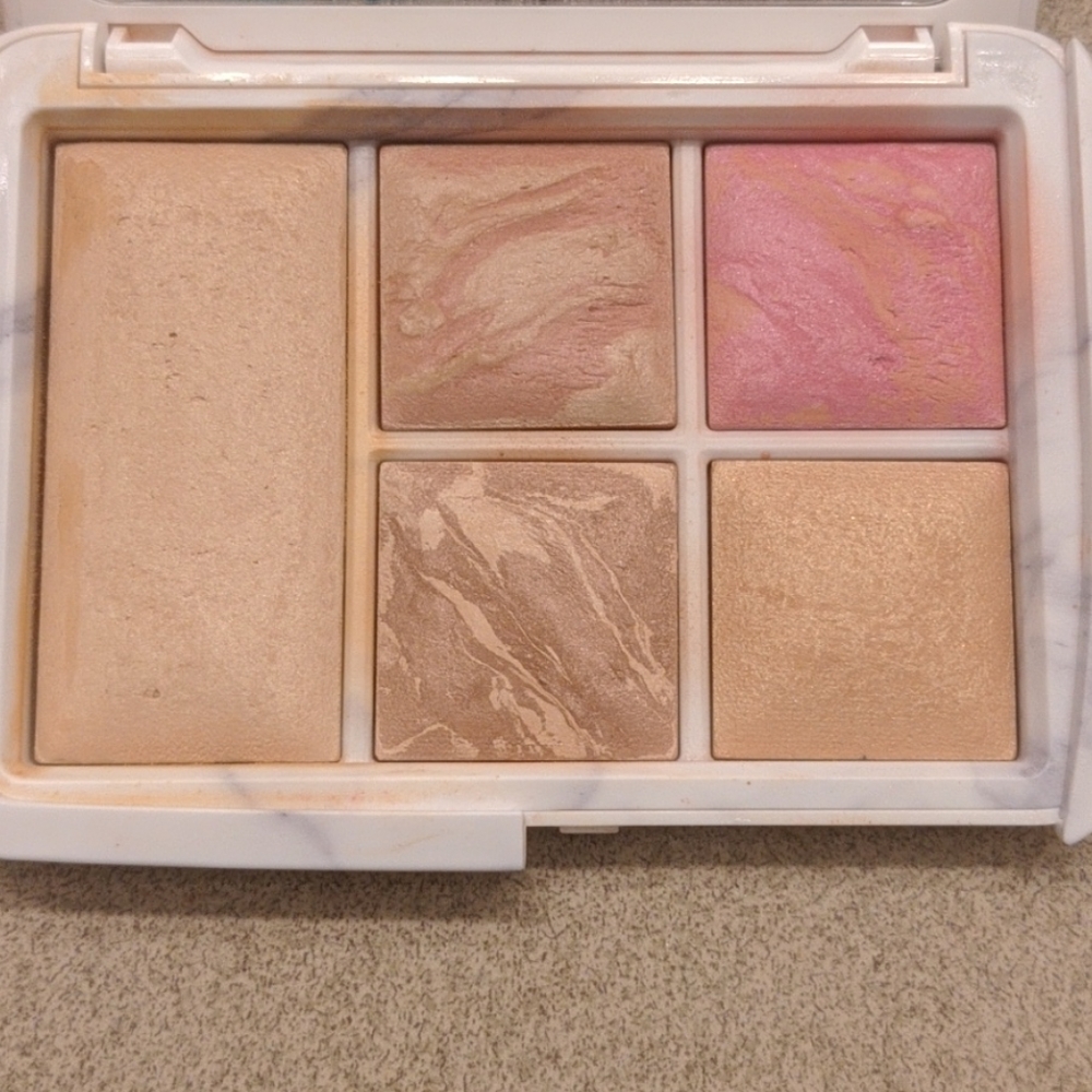 Hourglass Ambient Lighting palette